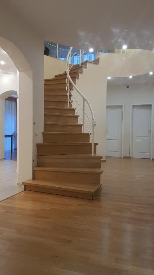 Sofia Apartments, 6 Rooms, 260M2 VNO Dış mekan fotoğraf